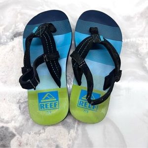 🌞 Reef boys swim sandals never used 7-8 years never used🌞